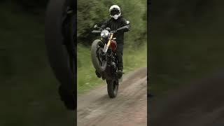 Will It Wheelie? The Triumph Scrambler 400X