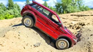 Range Rover Evoque RC: LUXURY OFF-ROAD BEAST!  (Sand & Water Action!)