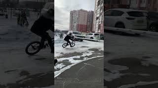 Кольцевой мотогонщик #bmx #бмх