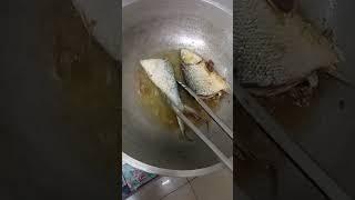 Fried milkfish #asmr #short #friedbangus