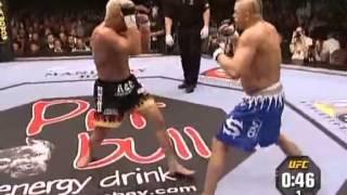 Chuck Liddell vs Tito Ortiz 1