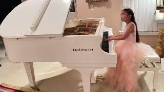 Chopin：《Fantaisie Impromptu in c-sharp Minor Op.66 》Stephanie Zheng 8 years old