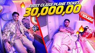 Unboxing the $10,000 Emirates FIRST Class