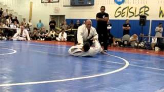 Don Richard vs Kroyler Gracie officiated by Master Caique MVI_2907.MOV