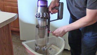 Dyson v11 - How To Empty And Clean The Dust Container