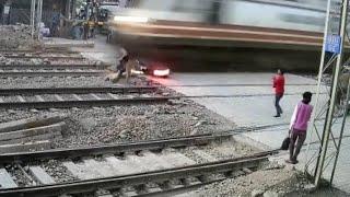 can we make 16k subscriber by tomorrow|| dangerous accident at railway crossing ! please subscribe