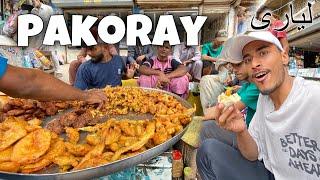 Karachi Ke Famouse Pakoray  || Lyari || Nashta