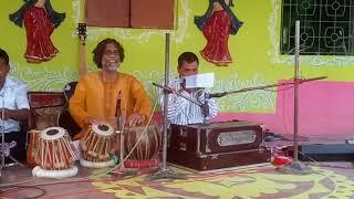Making music with comb and paper