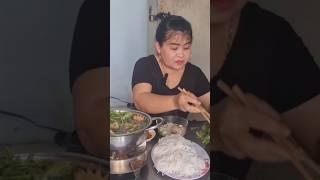 Lẩu Gà Lá Giang Ngon Mời Cả Nhà