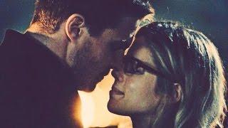 Oliver & Felicity | I'm latching onto you. (+3x20)