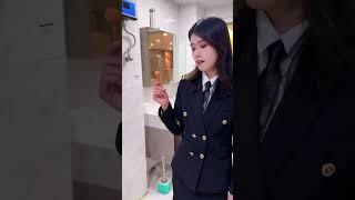 还以为狱长在看美女结果#shorts #监狱长