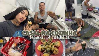 CASAL NA COZINHA: FIZEMOS TEMAKI HOT FILADÉLFIA muito gostoso