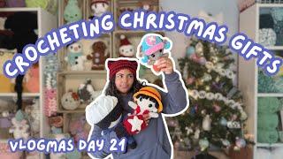 Crocheting Christmas Gifts | Vlogmas Day 21