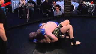 Caged Fighters 6 - Lee Edwards vs. Mike Williamson - SHAREFIGHT.COM