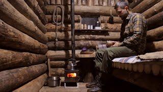 Small Bushcraft Сabin in the Woods. Solo Overnight ASMR