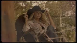 Miranda Lambert - Santa Fe feat. Parker McCollum (Official Video)