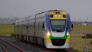 Trains at Wyndham Vale and Tarneit 25/7/2015 and 3/8/2015