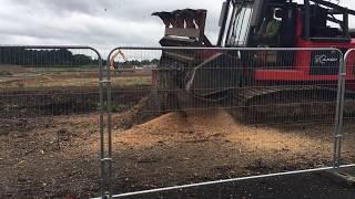 Prinoth/AHWI RT400: Destroys huge Oak stump in 2 minutes.