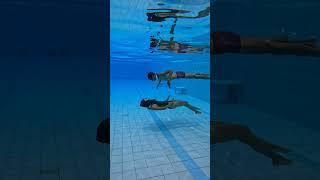 Underwater NO FINS tandem swim 