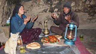 Ramadan Mubarak 2025 | Surviving in a Cave Old Lovers Cooking Village Style Food | New Ramzan