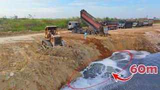 Best Action 25T Dump Trucks Loading Soil Into Water With Bulldozer KOMATSU D58 Push