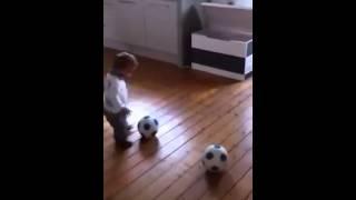 Baerke Van Der Meij, 1 year old, Football skills