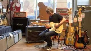 Trevor Boone demos a 1990 Vox AC-30 at Emerald City Guitars