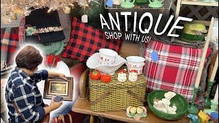 Holiday Antiquing with my Mom for Vintage Christmas and Beautiful Old Home Decor!