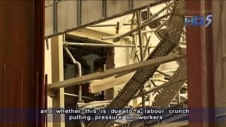 MOM looking into fatal crane collapse accident - 01Oct2013