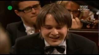 Daniil Trifonov plays Chopin Piano Concerto no.1 in E minor op.11 part 2