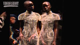 Iris van Herpen - Fall 2016 - Paris Fashion Week - Videofashion Collections