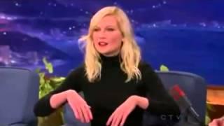 Kirsten Dunst spricht Deutsch speaks German