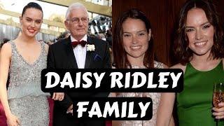 Actress Daisy Ridley Family Photos With Sisters Kika-Rose Ridley, Poppy Sophia Ridley, Father,Mother