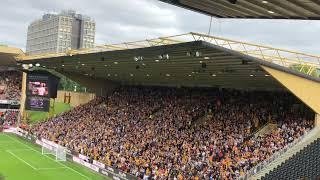 Wolves fans sing Raúl Jiménez song, Sí Señor.