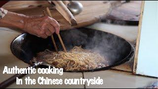 Authentic cooking in the Chinese countryside ｜我的乡村厨房VLOG｜小炒茭白&肉焖面 （English Audio）