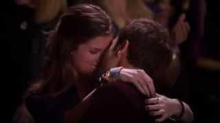 Pitch Perfect Beca and Jesse kiss