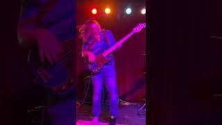 Middle Ground by Emma Nobbe live at Red Fish Blue Fish