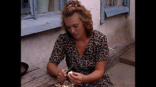 1990s Russia, a family survival on potatoes #tvdata #footage on economic instability & USSR collapse