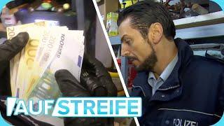 Bücher mit extrem viel BARGELD!!! Sindera ist reich? ​| Auf Streife | SAT.1