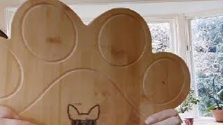 Totally Bamboo Paw Shaped Bamboo Wood Cutting Board and Charcuterie Board Review