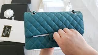 Bag of the Day 6: CHANEL classic flap Medium Caviar in Turquoise leather #chanelclassicflapbag