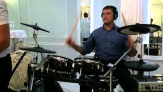 Megapolis Band-Parisienne Walkways