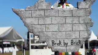 President Mnangagwa received a Statue in Buhera as token of appreciation for his good work