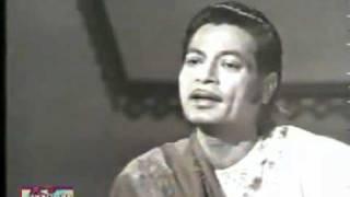 USTAD AMANAT ALI KHAN ( INSHA JI UTHO AB )Ibn-e-Insha (ابن انشاء).flv