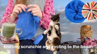 Edinburgh vlog: cycling to see wild swimmers, knitting scrunchie and making matcha