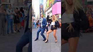 Times Square’s smoothest criminals?  @MontanaTucker #nyc #michaeljackson #nickkosir