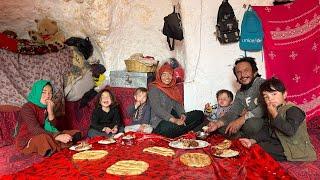 Cooking rice with bask chicken is the daily life of  local  | Village Life of Afghanistan