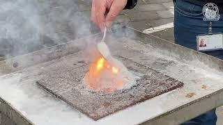 How to extinguish a metal fire