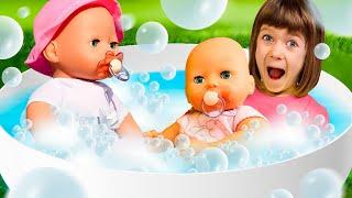 Bubble Bath Adventures with Baby Dolls & Kids: Dorian, Emily & Friends! Videos for Kids