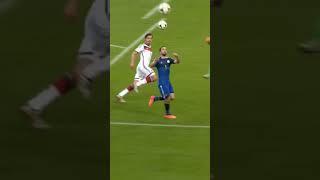 Gonzalo Higuaín vs Manuel Neuer #football.️‍ #argentina #higuain